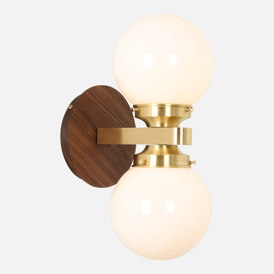 Walnut, Classic Brass