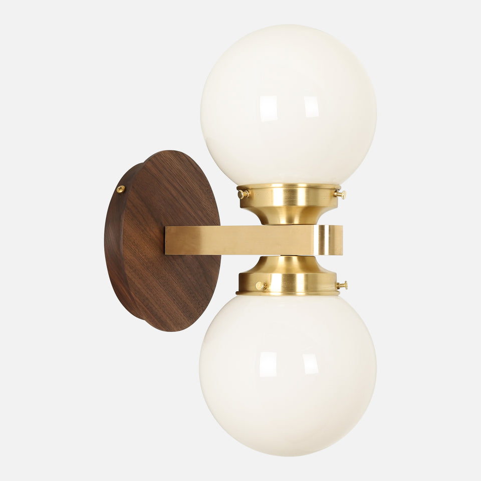 Walnut, Classic Brass