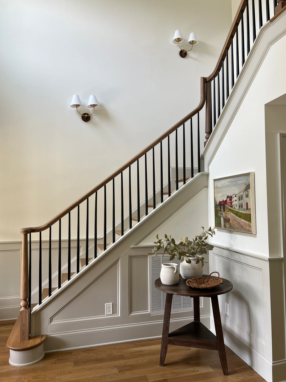 Chocolate Oak, Classic Brass, White Linen