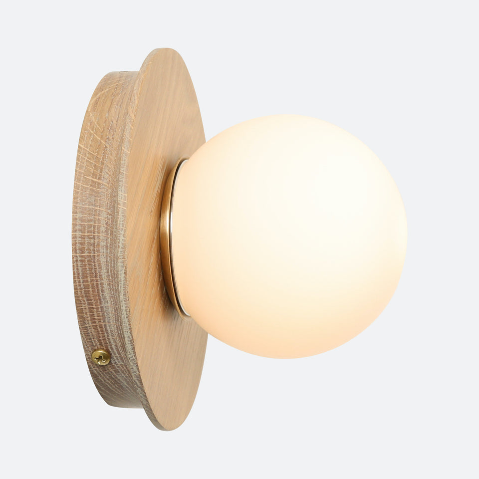 Cornsilk Oak, Classic Brass