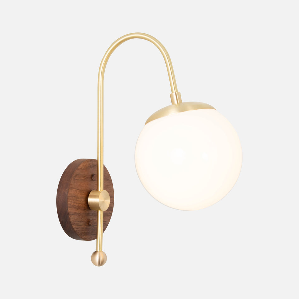 Walnut, Classic Brass