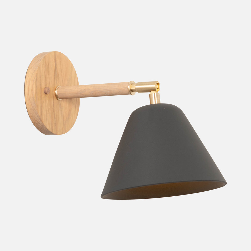 Cornsilk Oak, Classic Brass, Charcoal Porcelain