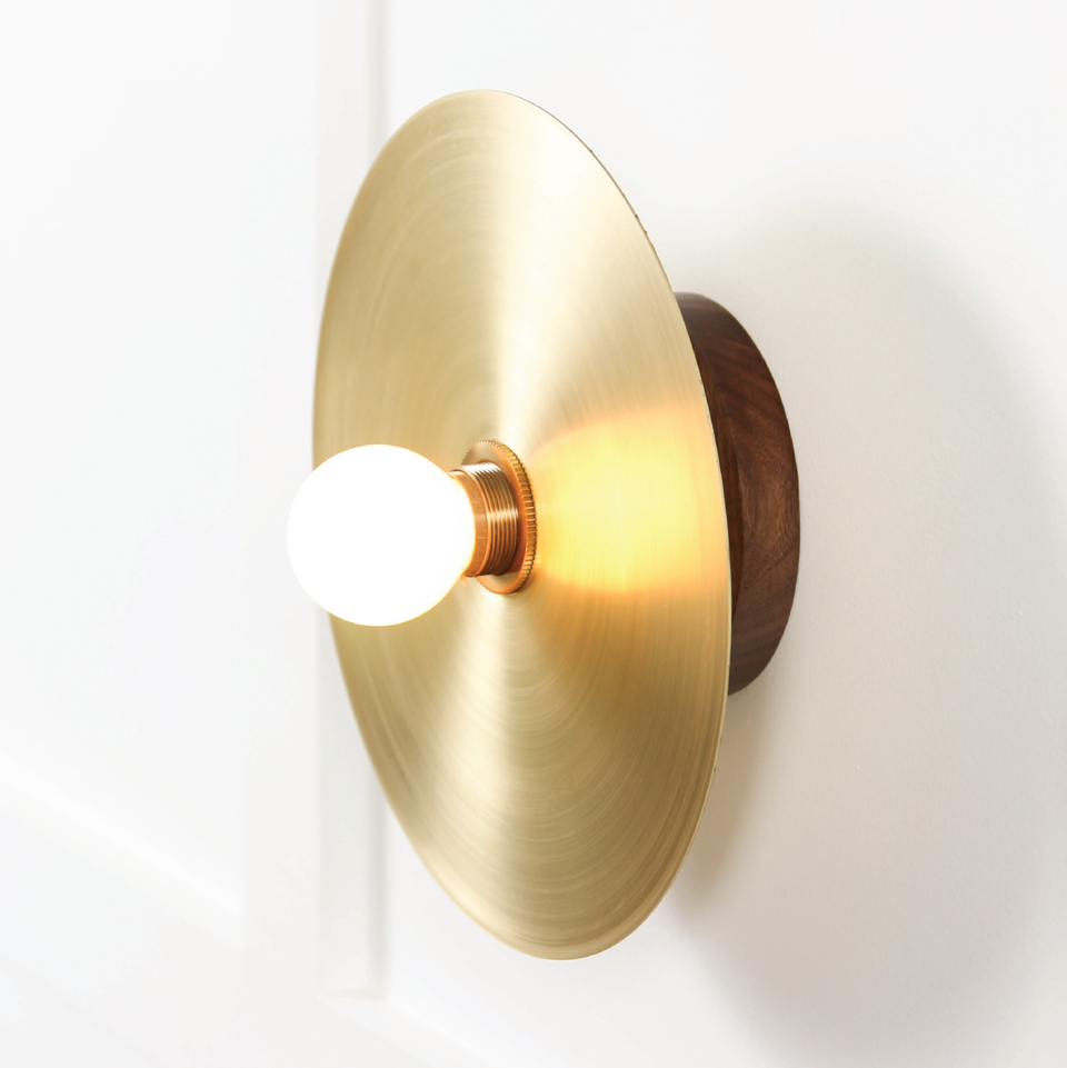 Walnut, Classic Brass Shade, Classic Brass Accent